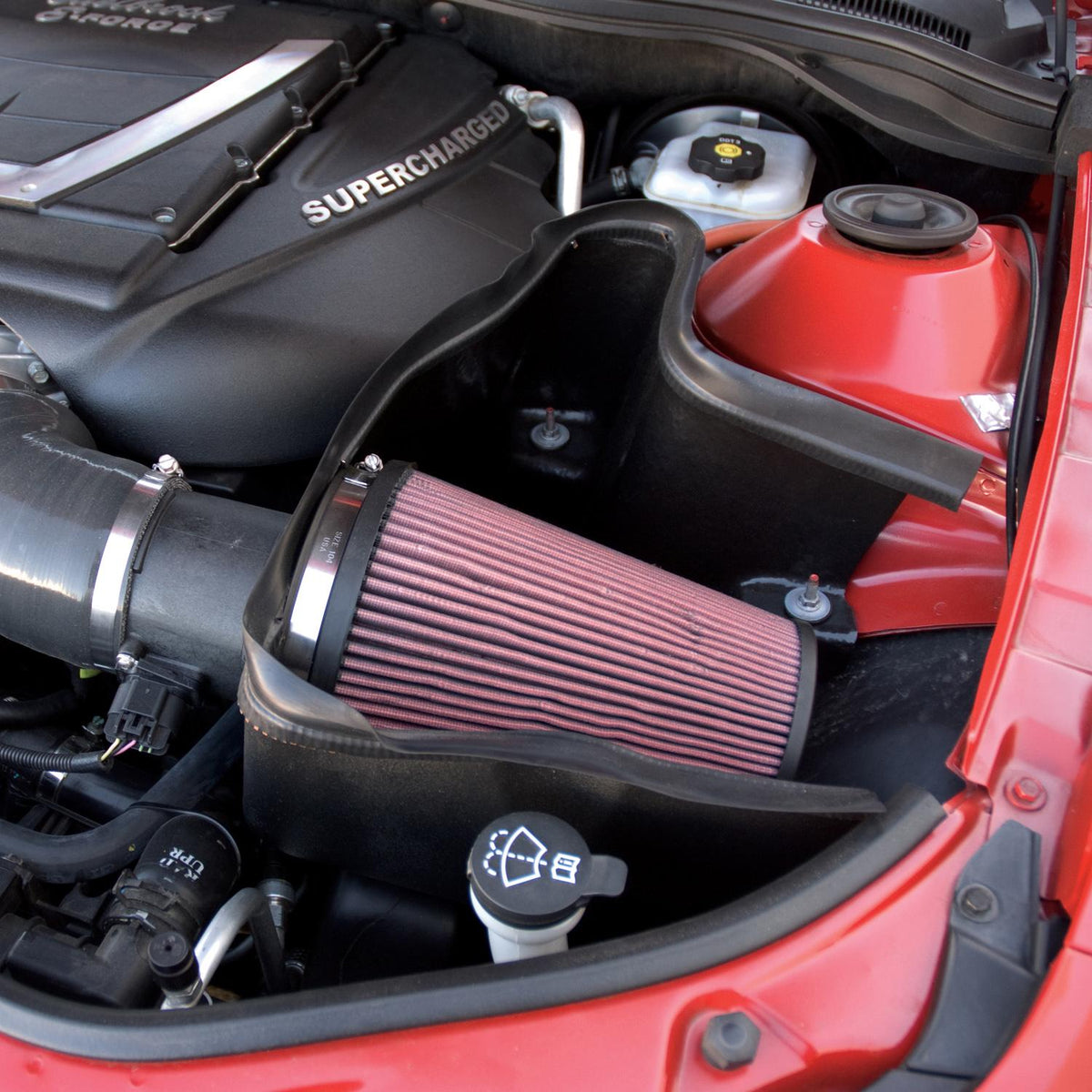 Edelbrock Comp Intake Kit for 10-14 Camaro SS OE (2010-2014 Camaro) - 15988