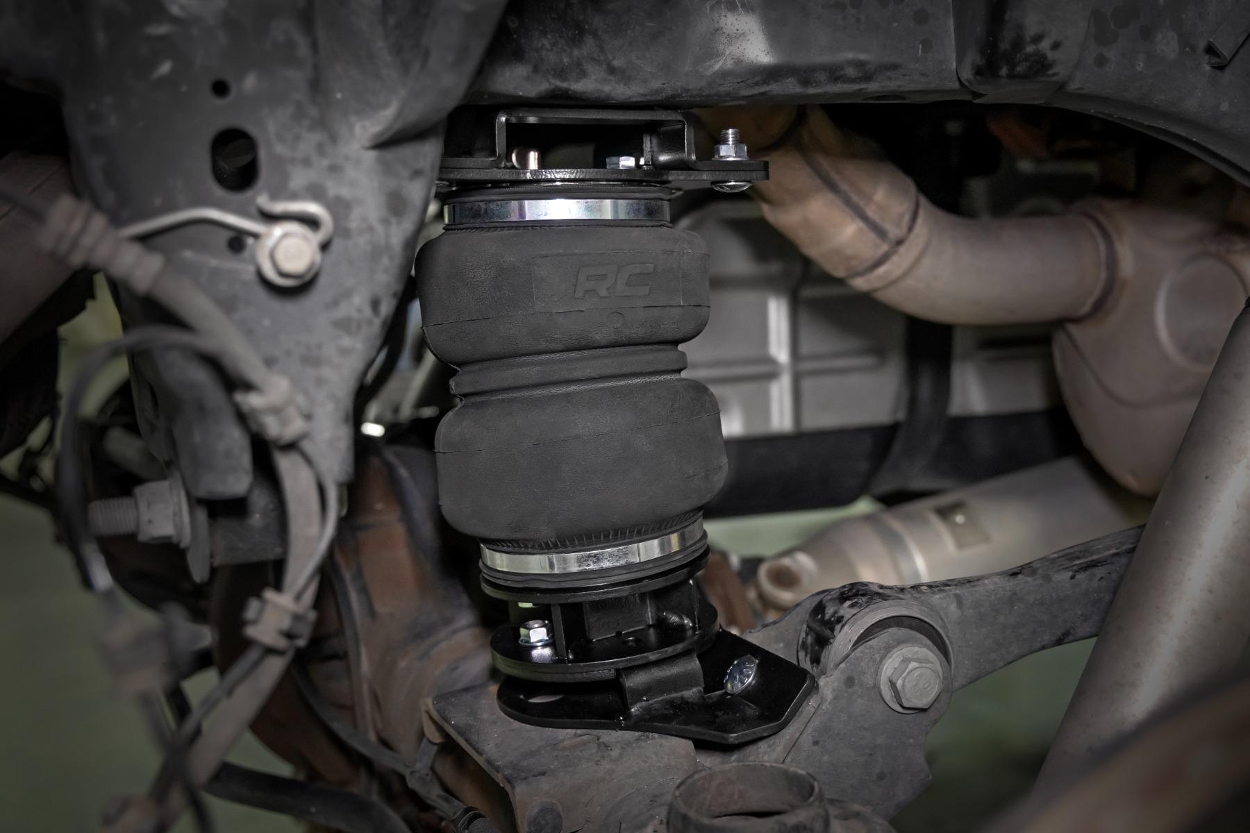 Rough Country Air Spring Kit w/compressor Wireless Controller Ram 1500 4WD (2019-2026) (2019-2026 1500) - 10035WC