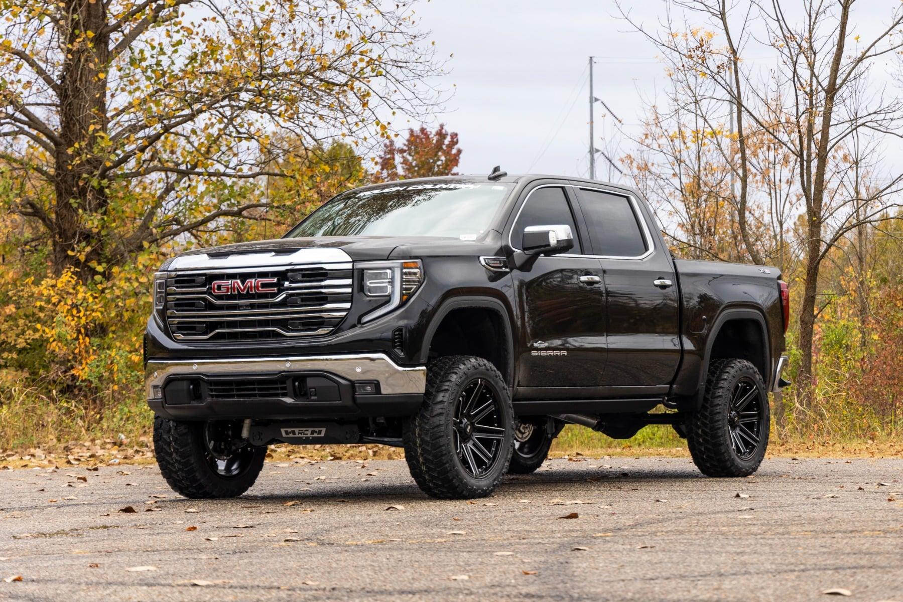 Rough Country 6 Inch Lift Kit N3 Struts GMC Sierra 1500 2WD/4WD (2025-2026) (2025-2026 Sierra 1500) - 110231