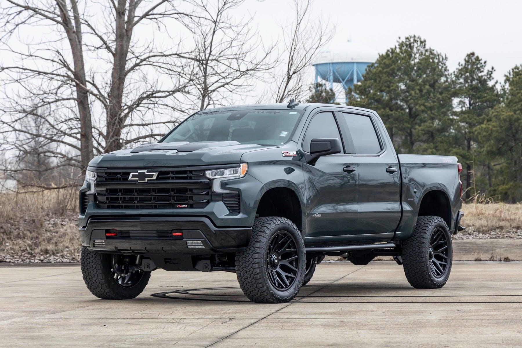 Rough Country 4 Inch Lift Kit AT4/Trailboss M1/M1 Silverado/Sierra 1500 (25-26) (2025-2026 Sierra 1500, Silverado 1500) - 110340
