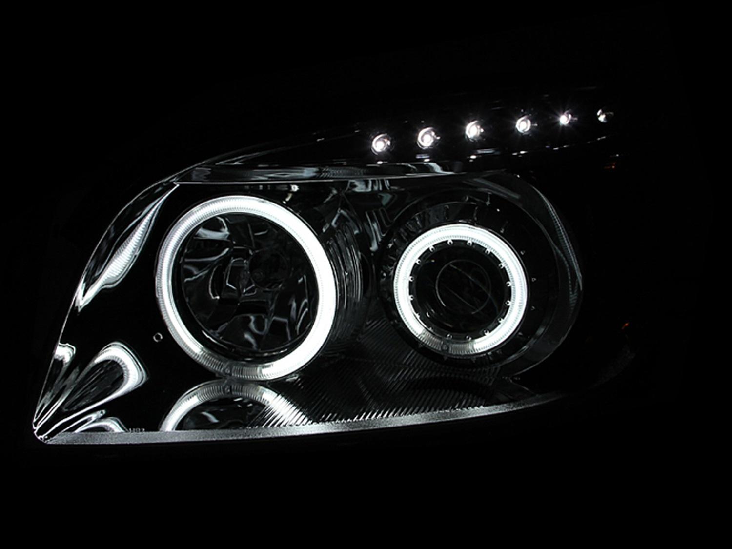 ANZO Projector Headlight Set W/Halo (2006-2008 RAV4) - 111120