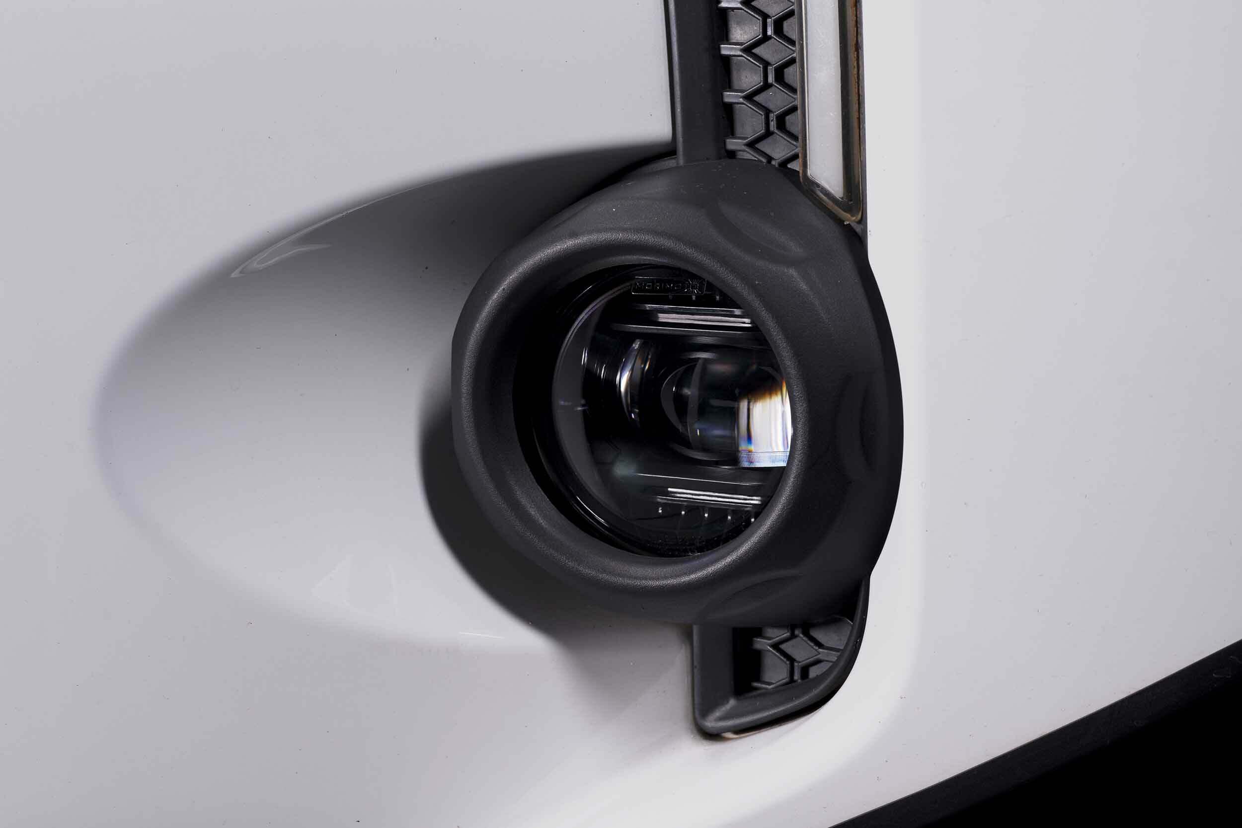 Morimoto XB Evo Fog Lights: Type T (White / Set) - LF092