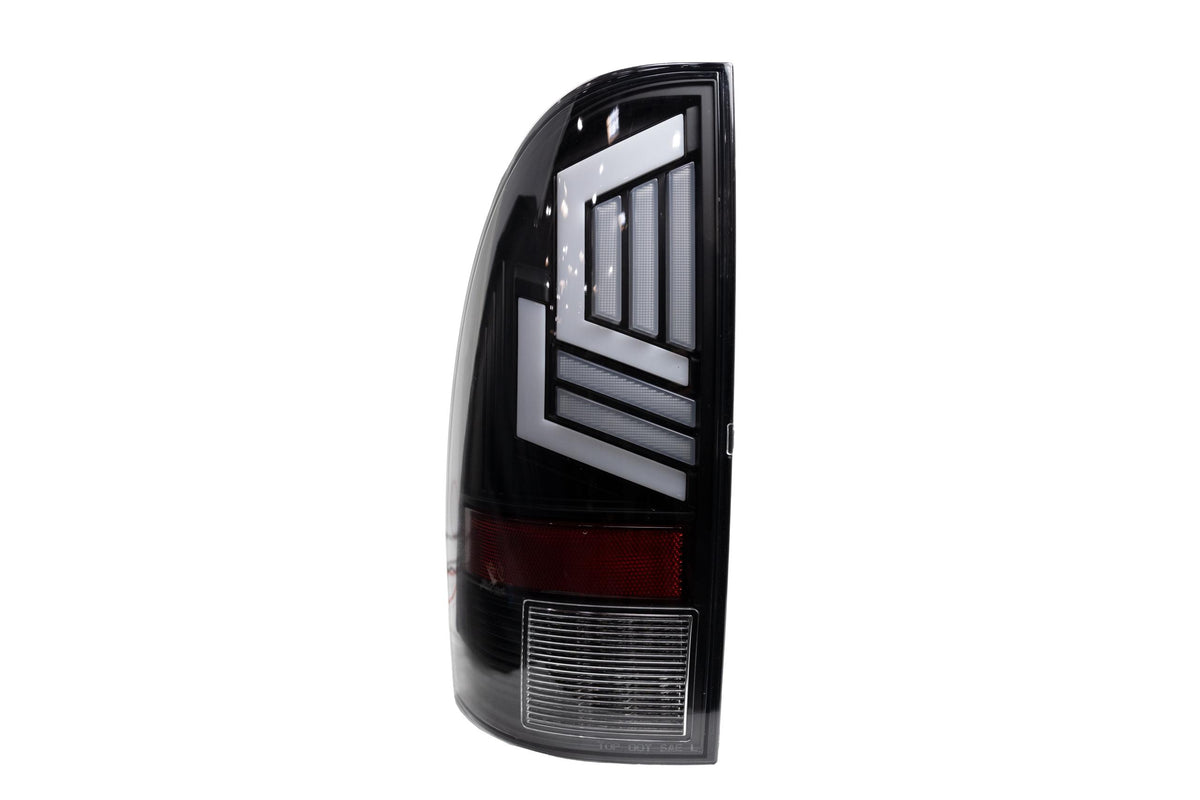 Winjet Sequential Tail Lights-Black / Clear (2005-2015 Tacoma) - CTWJ-0704-BC-SQ