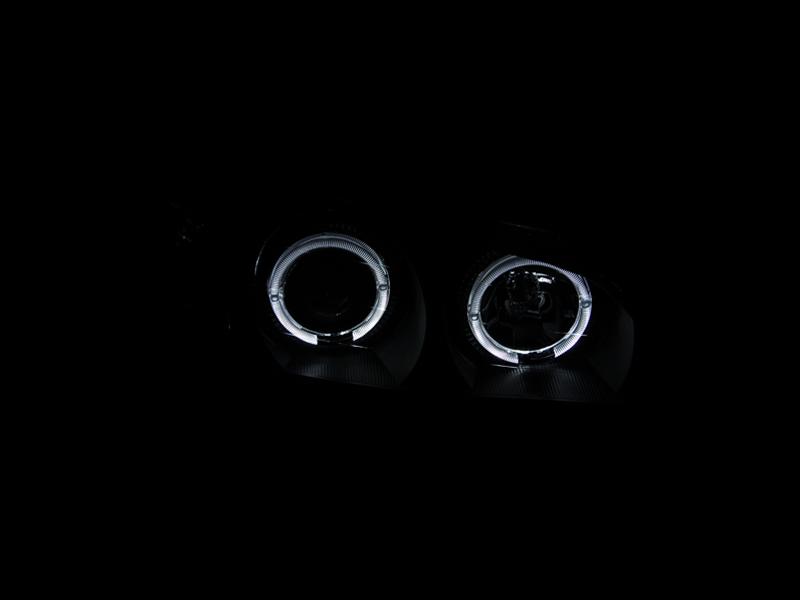 ANZO Projector Headlight Set W/Halo (2000-2004 I30, I35) - 121077
