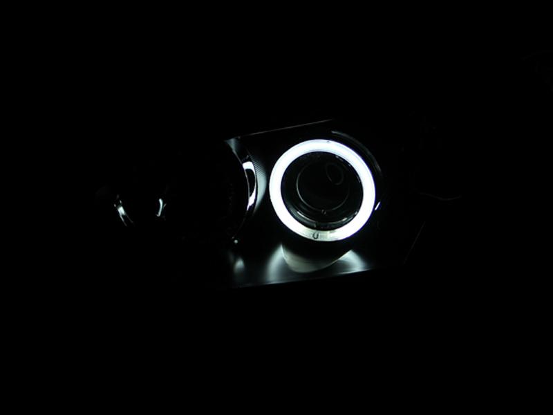 ANZO Projector Headlight Set W/Halo (2004-2008 3) - 121228