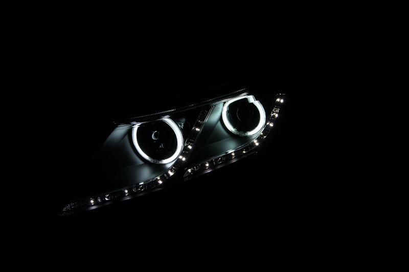 ANZO Projector Headlight Set W/Halo (2011-2013 Optima) - 121460