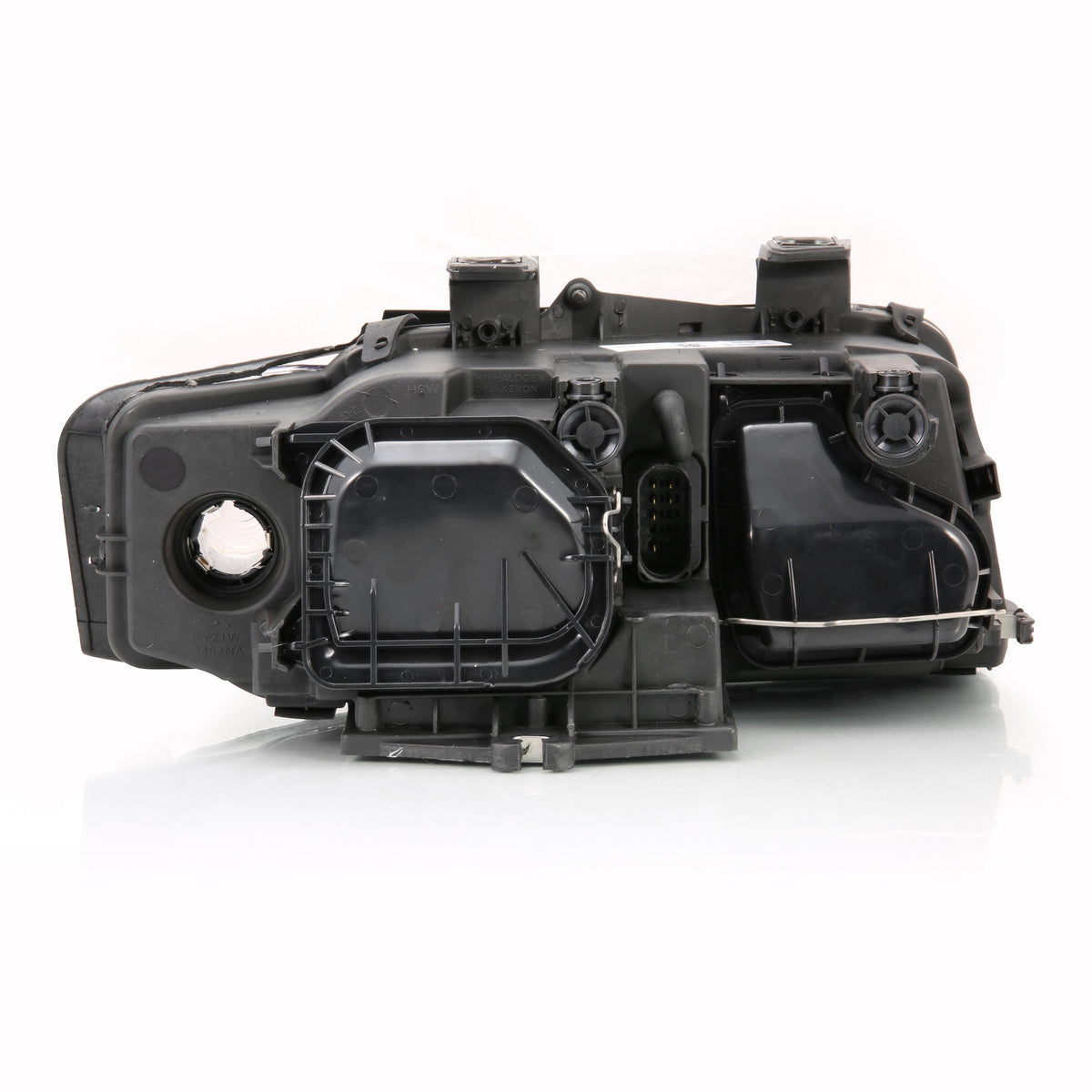 ANZO Projector Headlights (2002-2005 A4, S4) - 121528