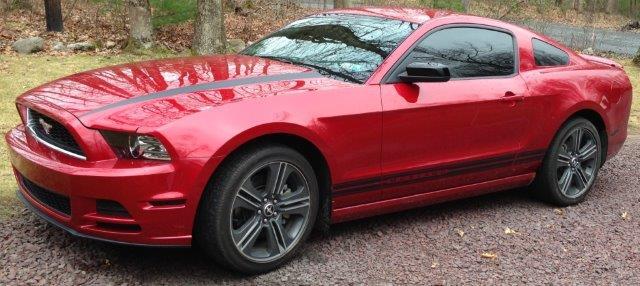 Anchor Room Hood Line Accents (2013-2014 Mustang) - Gloss White - 13FM_6HLA_GW