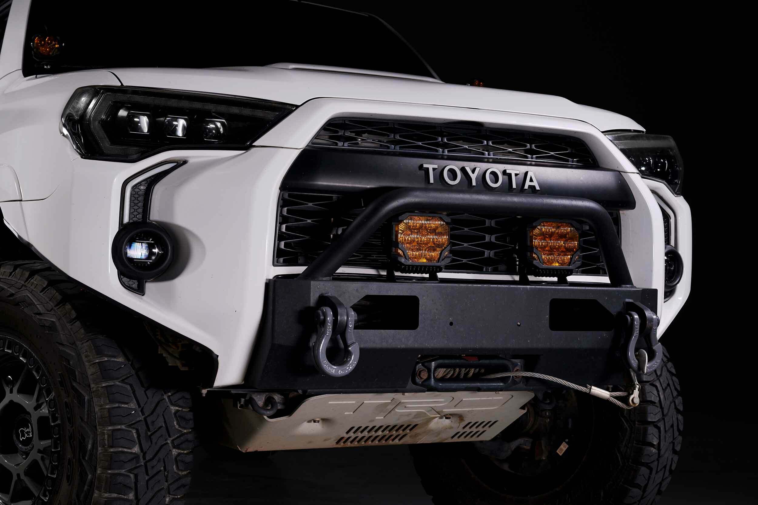 Morimoto XB Evo+ Fog Lights: Type T (White + Yellow / Set) - LF093
