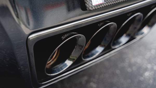 Corsa 14777BLK 2.75" Dual Rear Exit Active Valve Axle-Back Exhaust System with Quad 4.5" Black Tips -Sport to Xtreme Sound Level (2014-2019 C7 Corvette Z06 / ZR1 / Grand Sport Manual)