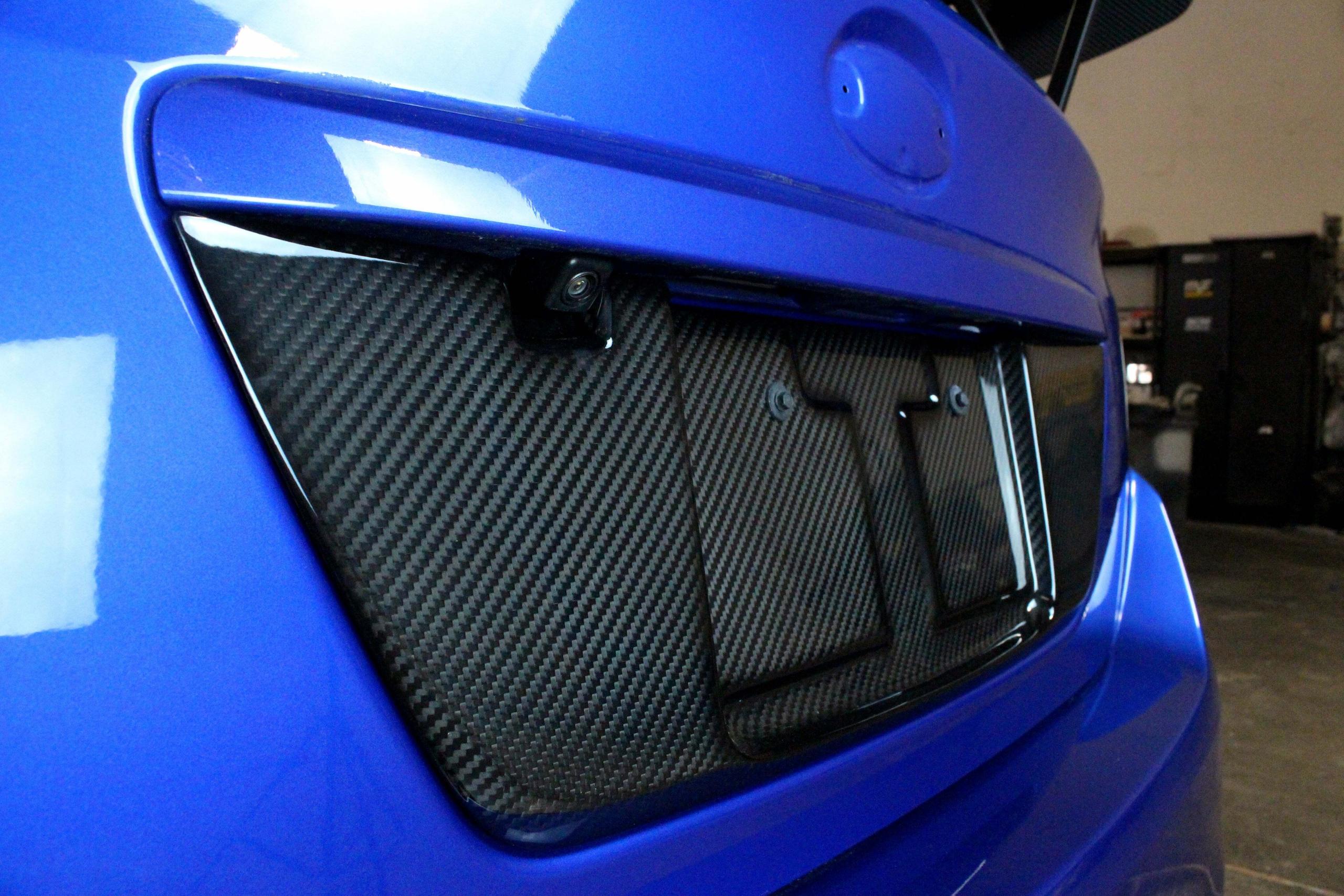 APR Carbon Fiber License Plate Frame/WRX,STI Sedan (2015-up WRX/STI Sedan) - CBX-WRXLIC15