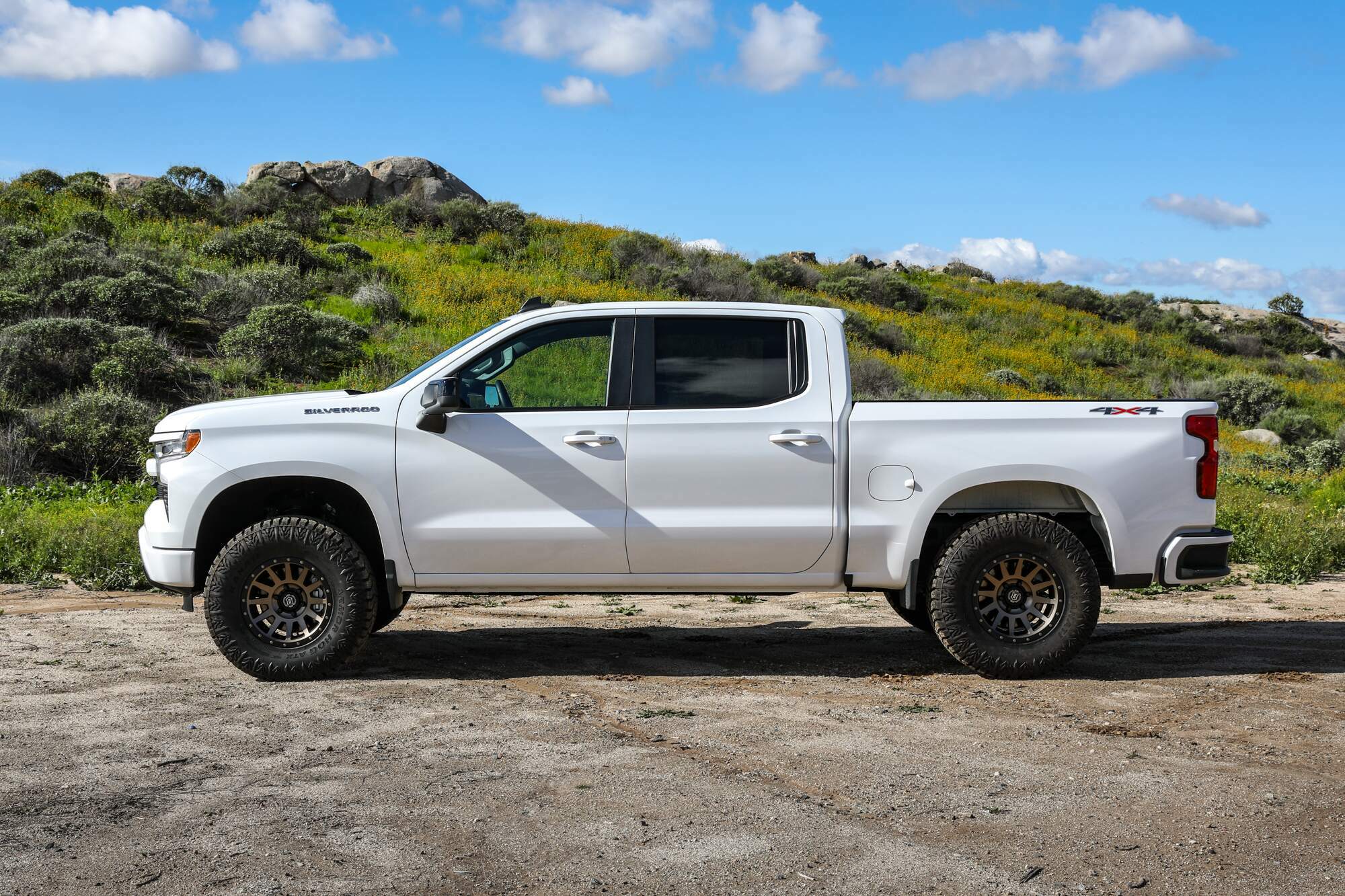 Icon 19-23 Gm 1500 Front 2.5 Exp Coilover - 71607