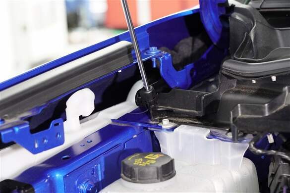 Redline Tuning Hood QuickLIFT ELITE ( 2024+ Ford Ranger) - 21-11047-03
