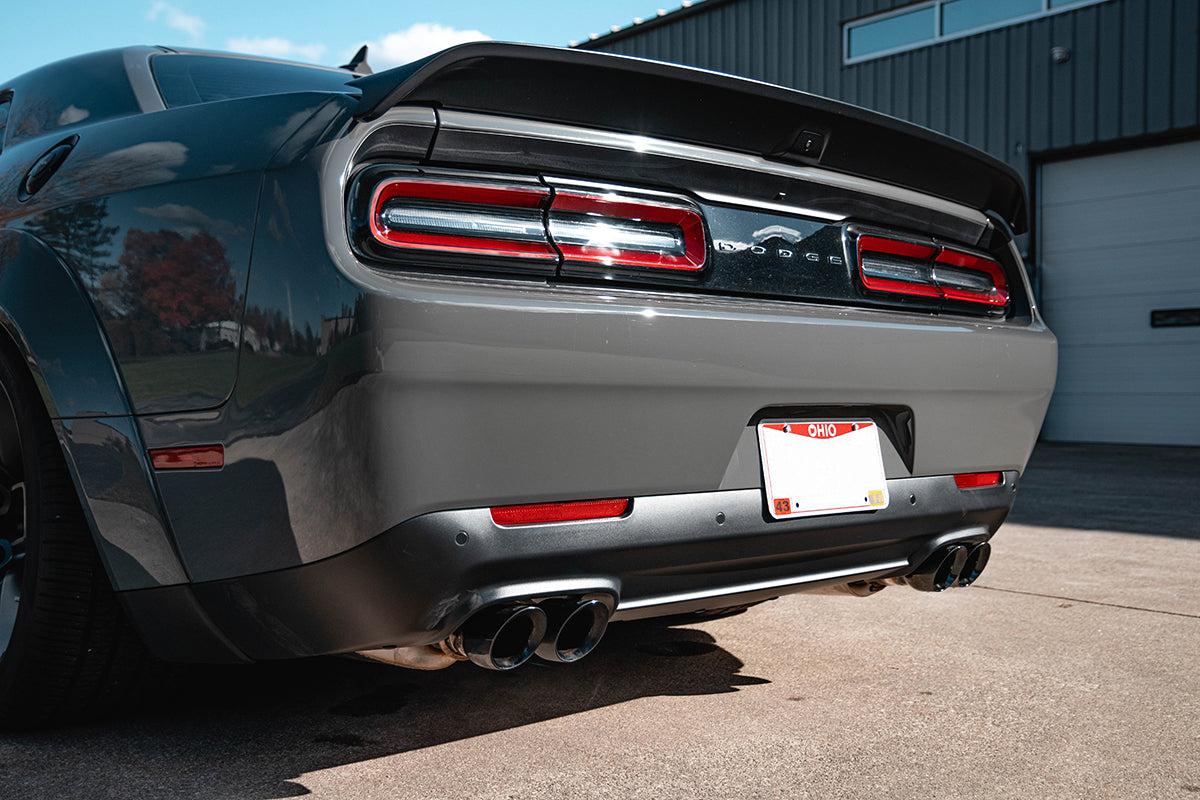 Corsa 2.75" Valved Cat-Back Dual Rear Exit with Twin 3.5" Polished Black PVD Pro Series® Tips (2015-2021 Challenger SRT 392, SRT Hellcat, SRT Demon, SRT Hellcat Redeye) - 21070BLK