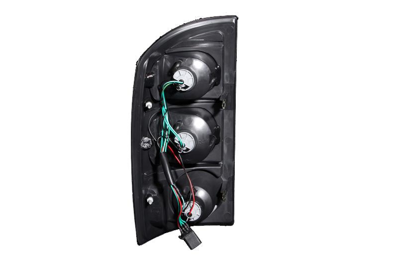 ANZO Tail Light Assembly (2002-2005 Ram 1500, Ram 2500, Ram 3500) - 211169