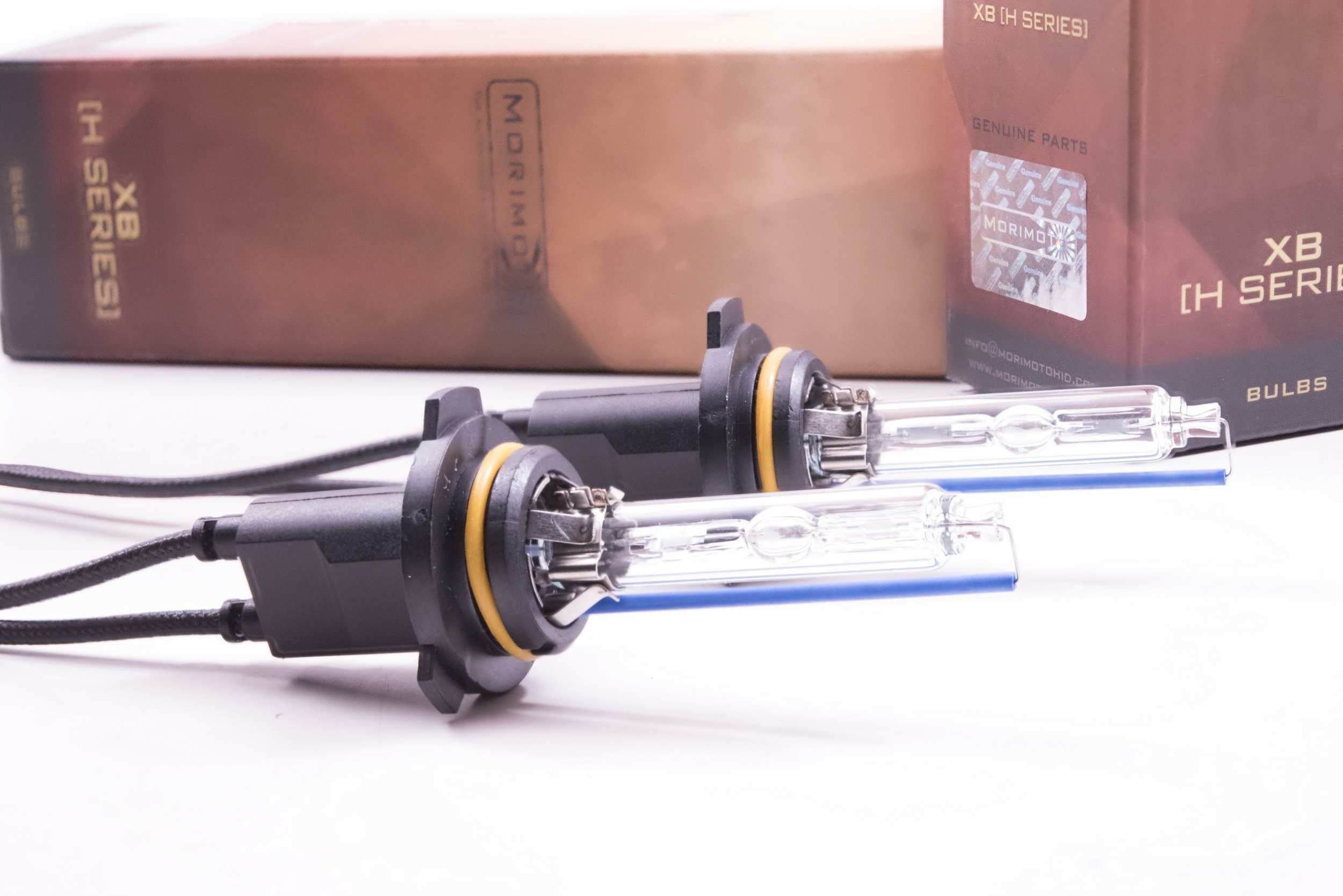 Morimoto 9005/H10/9145: XB 8K HID Bulbs (Pair) (Universal) - MM.N.080