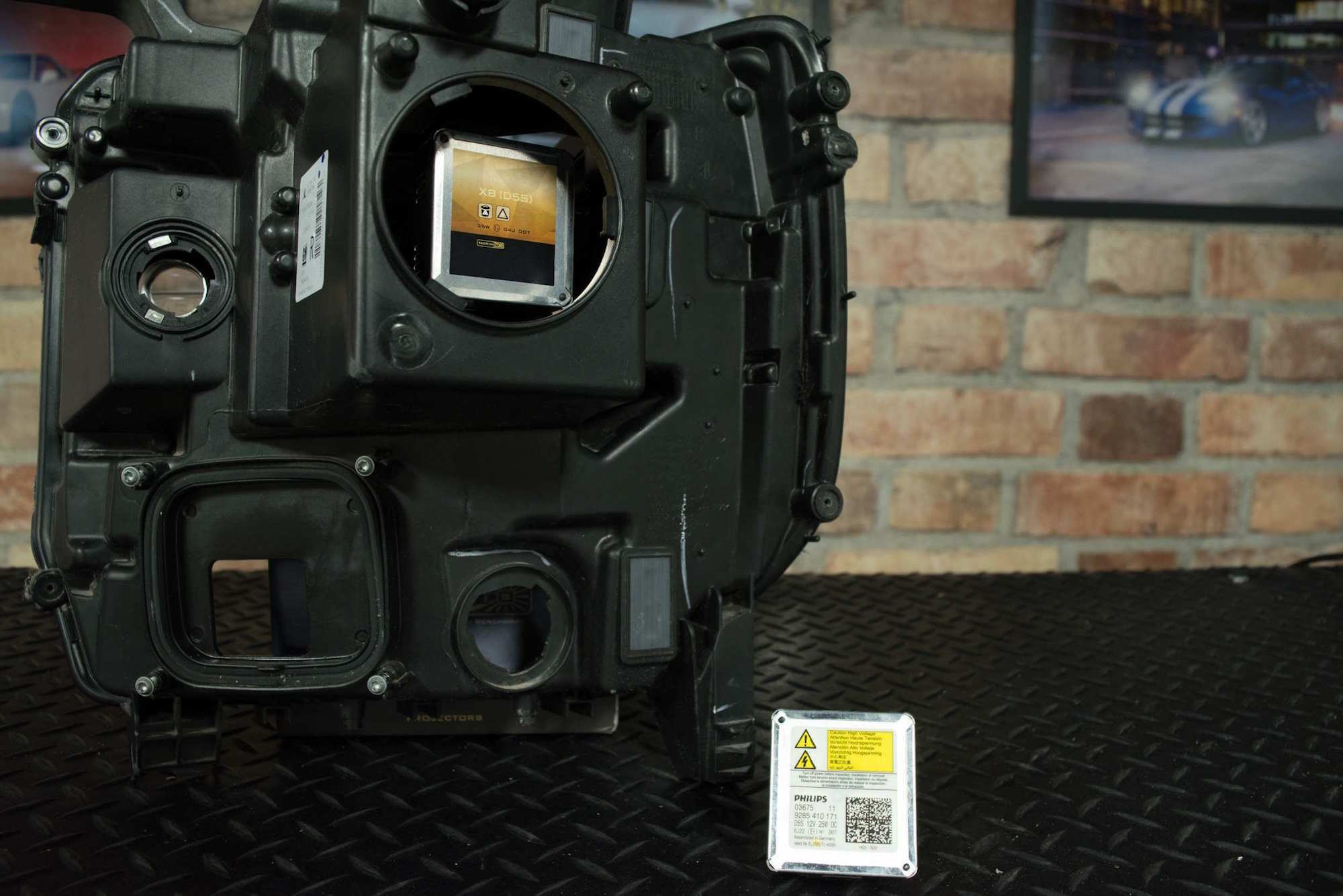Morimoto D5S: XB 5500K (Universal) - B960