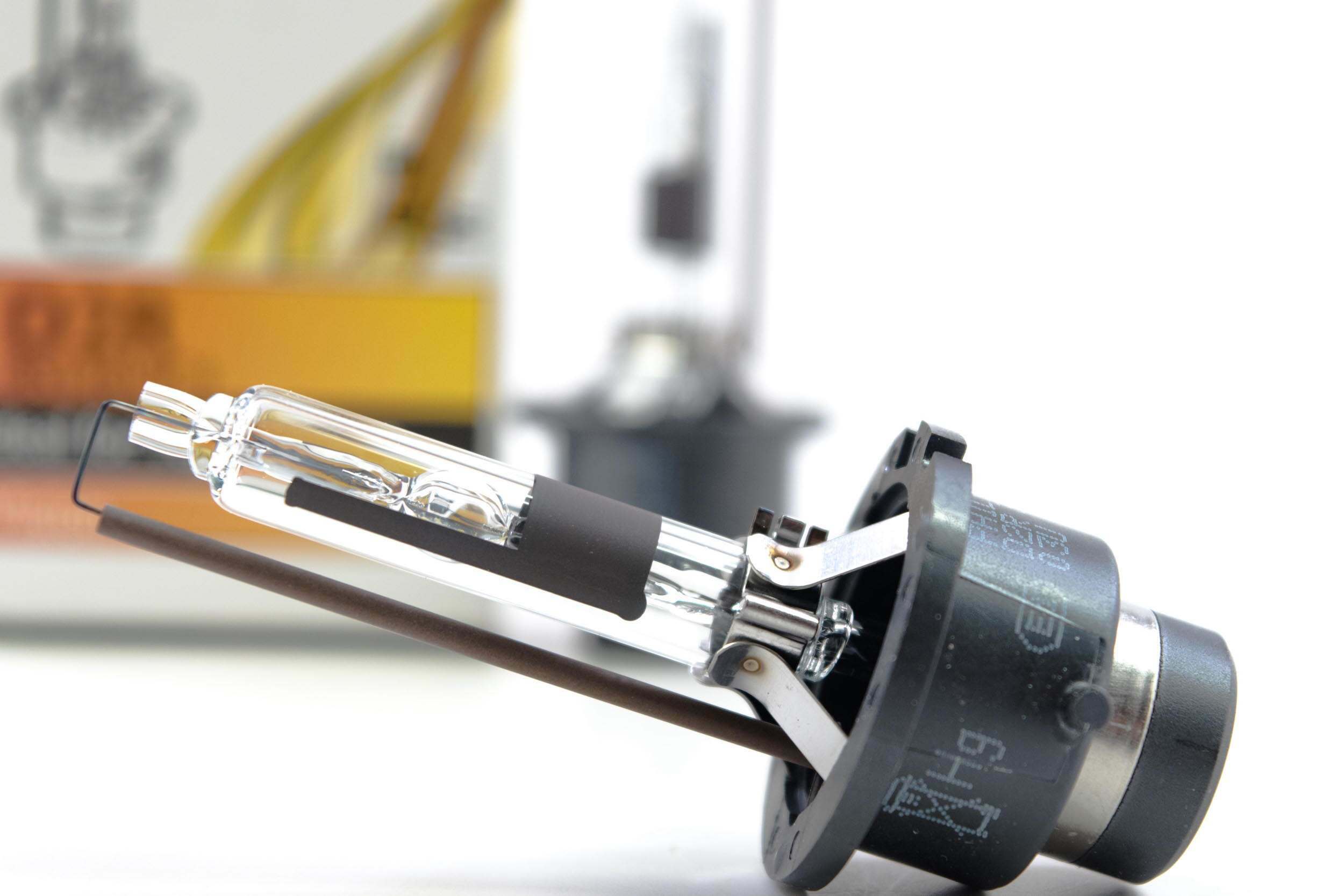 Philips D2R:  85126 (4300K) (Single) (Universal) - B80