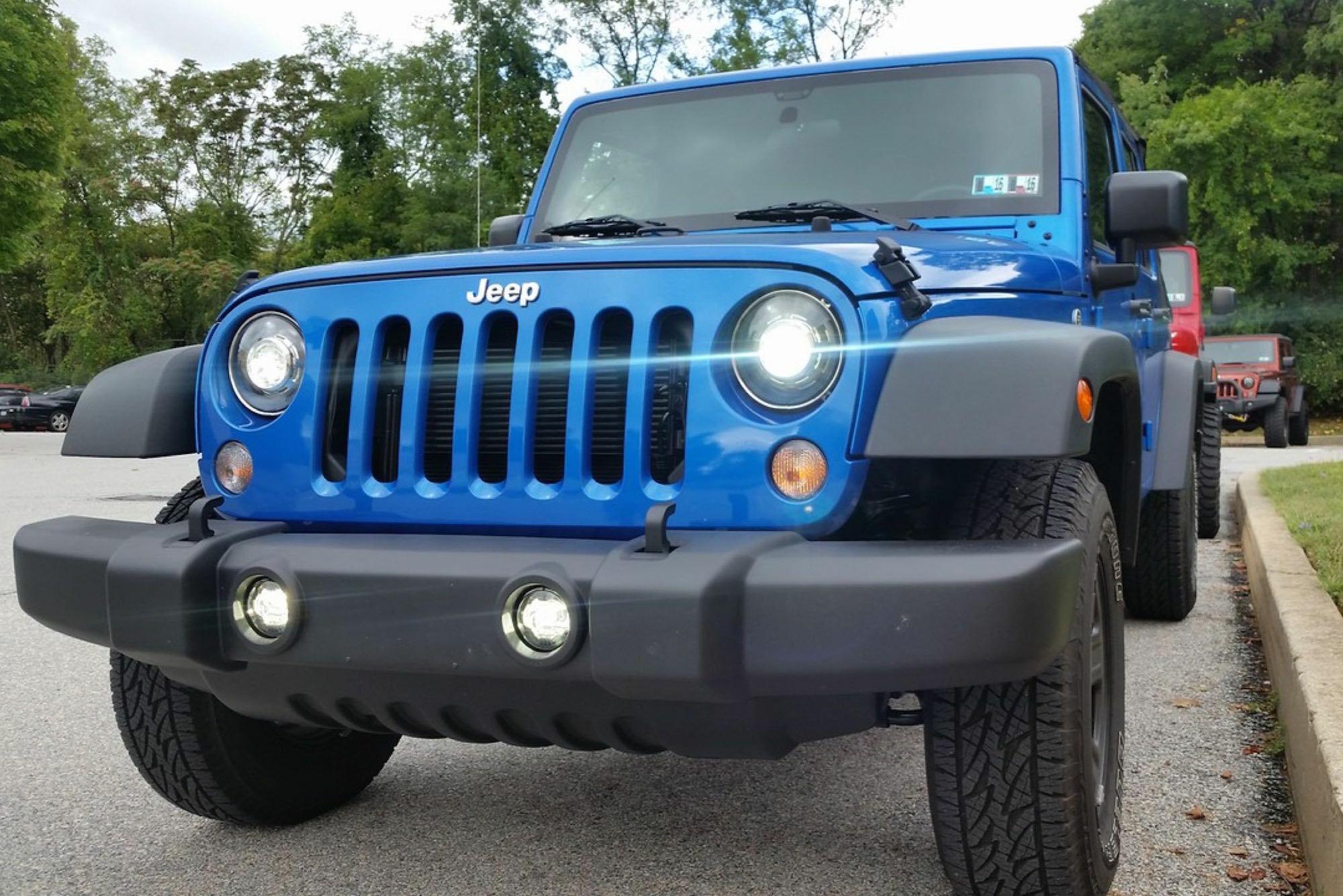 Morimoto  XB LED Fogs: Type M (Set / Black) (Jeep Wrangler (JK)) - LF030