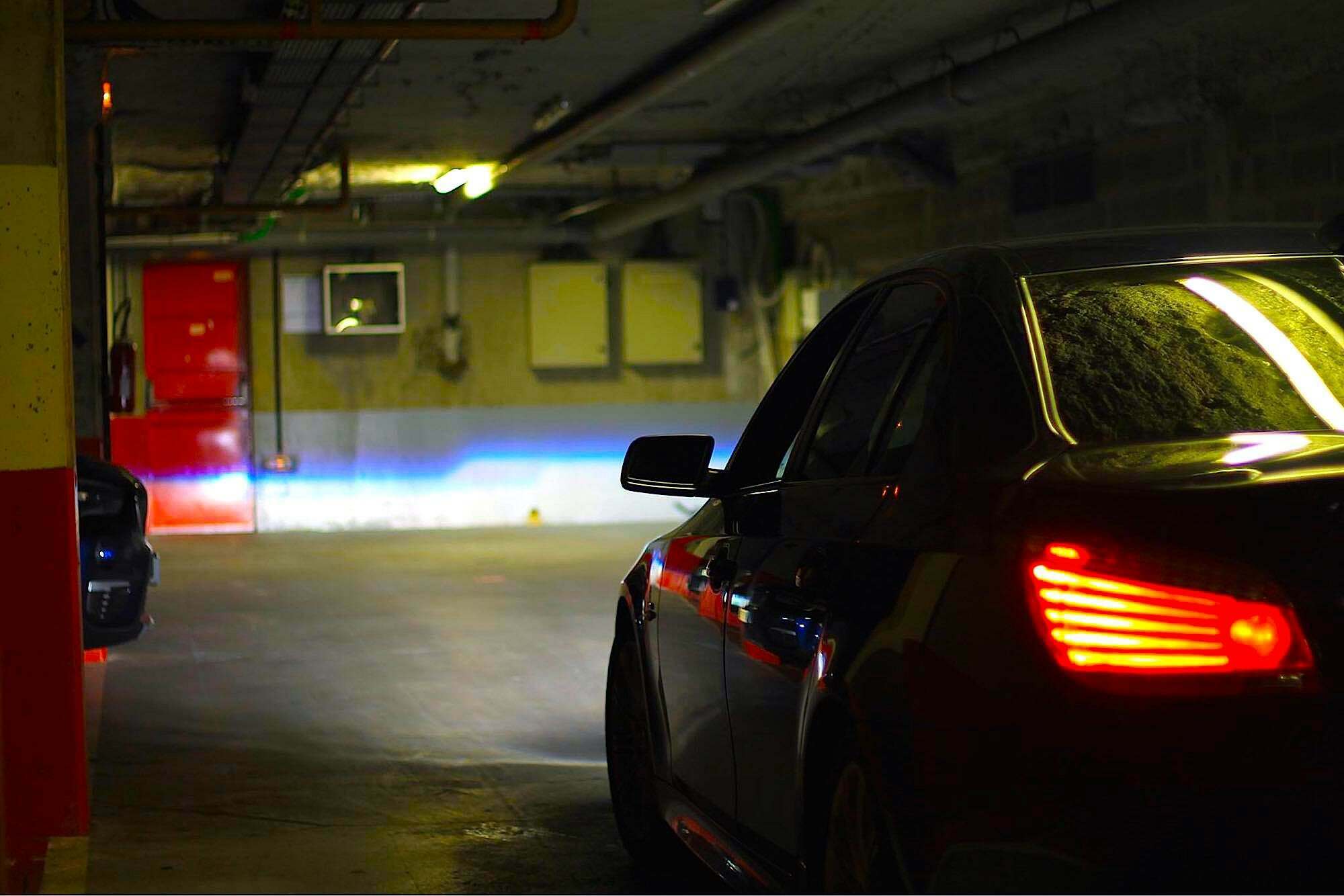 Morimoto Bi-Xenon:  EvoX-R 2.0 (LHD) (Universal) - PR140