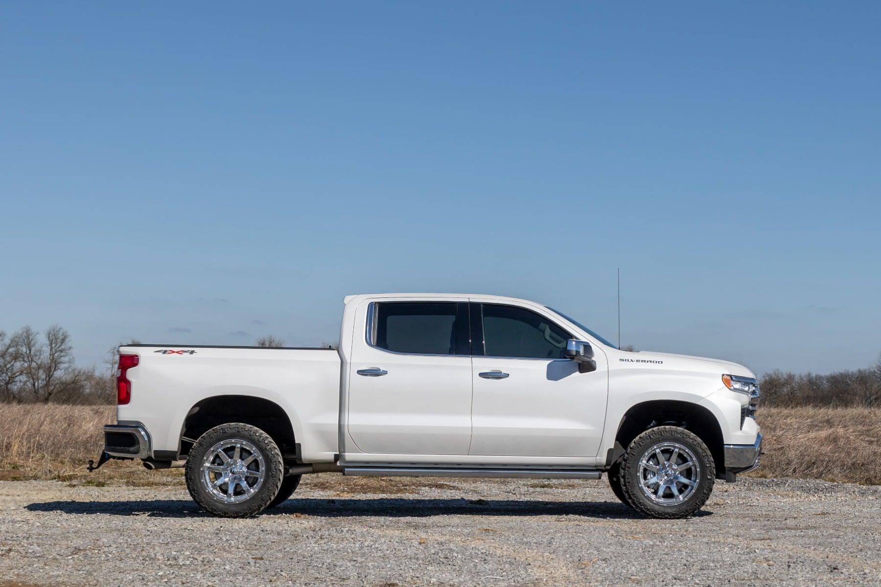 Rough Country 3.5 Inch Lift Kit N3 Struts Rear Mono Leaf Chevy Silverado 1500 (25-26) - 28231_A