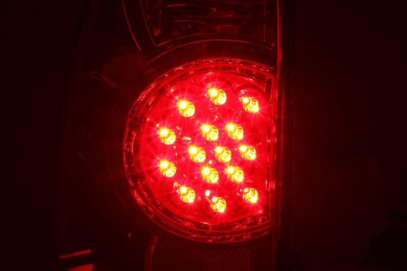 ANZO Tail Light Assembly (2005-2015 Tacoma) - 311179