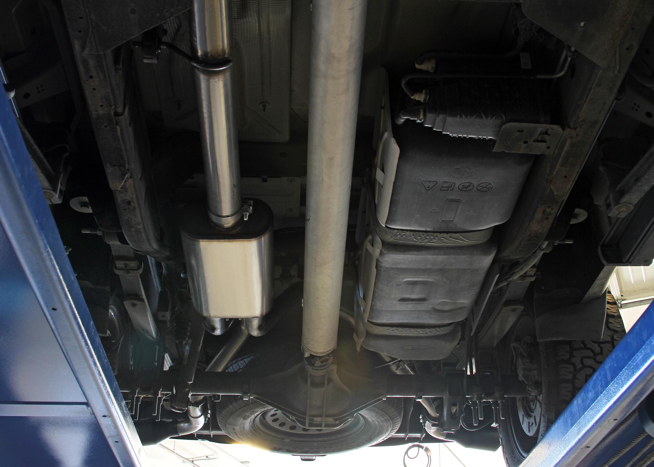Flowmaster Flow FX Cat-Back Exhaust System - 717988