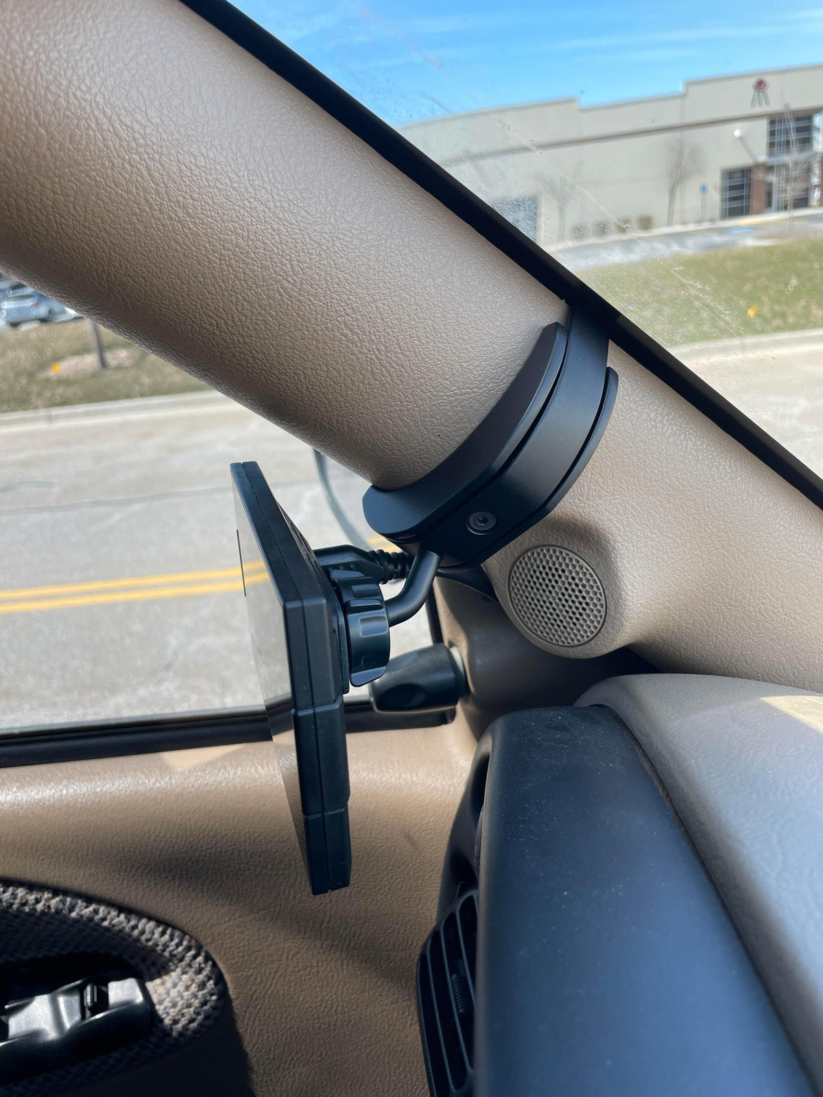 Edge Products A-Pillar Display Mount (1998-2002 Ram 2500 , Ram 3500) - 38605