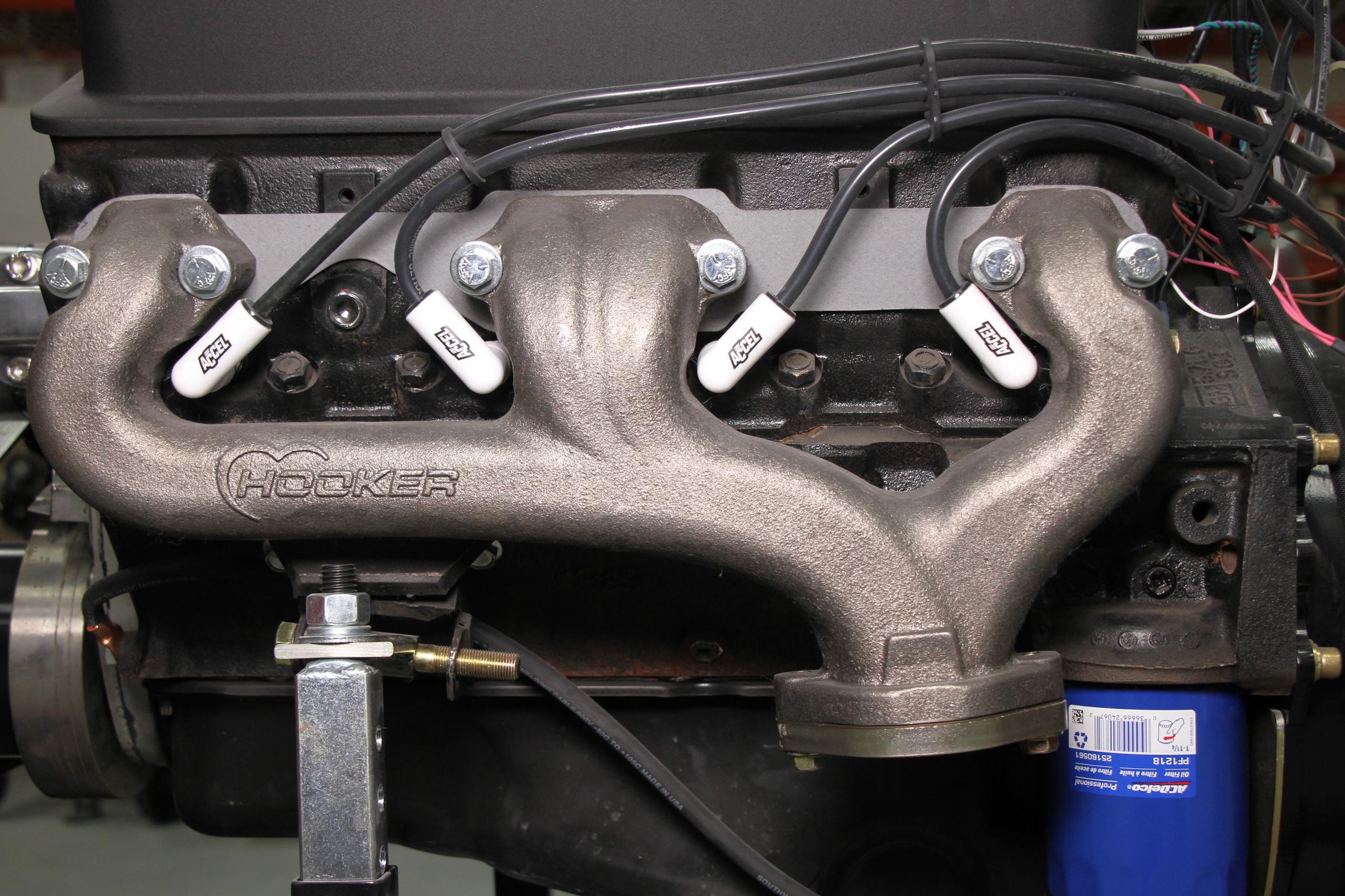 Hooker Exhaust Manifolds - 8525-3HKR