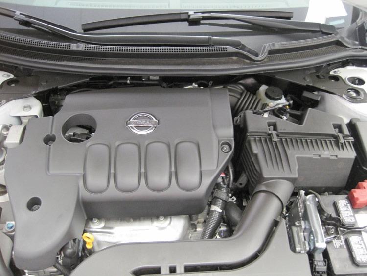 K and N Filters Replacement Air Filter (2007-2013 Altima) - 33-2374