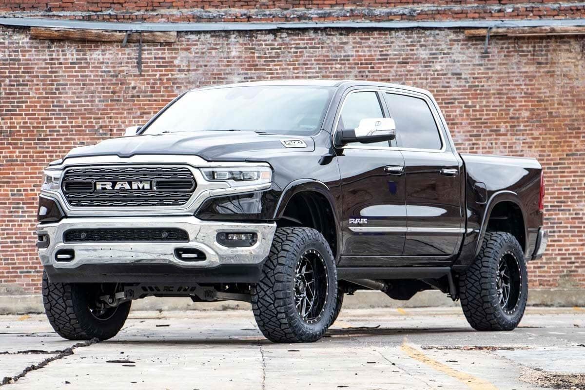 Rough Country 5in Ram Suspension Lift Kit (19-20 Ram 1500 4WD, Air Ride) (2019-2019 Ram 1500,2019-2019 Ram 1500 Classic) - 33830A