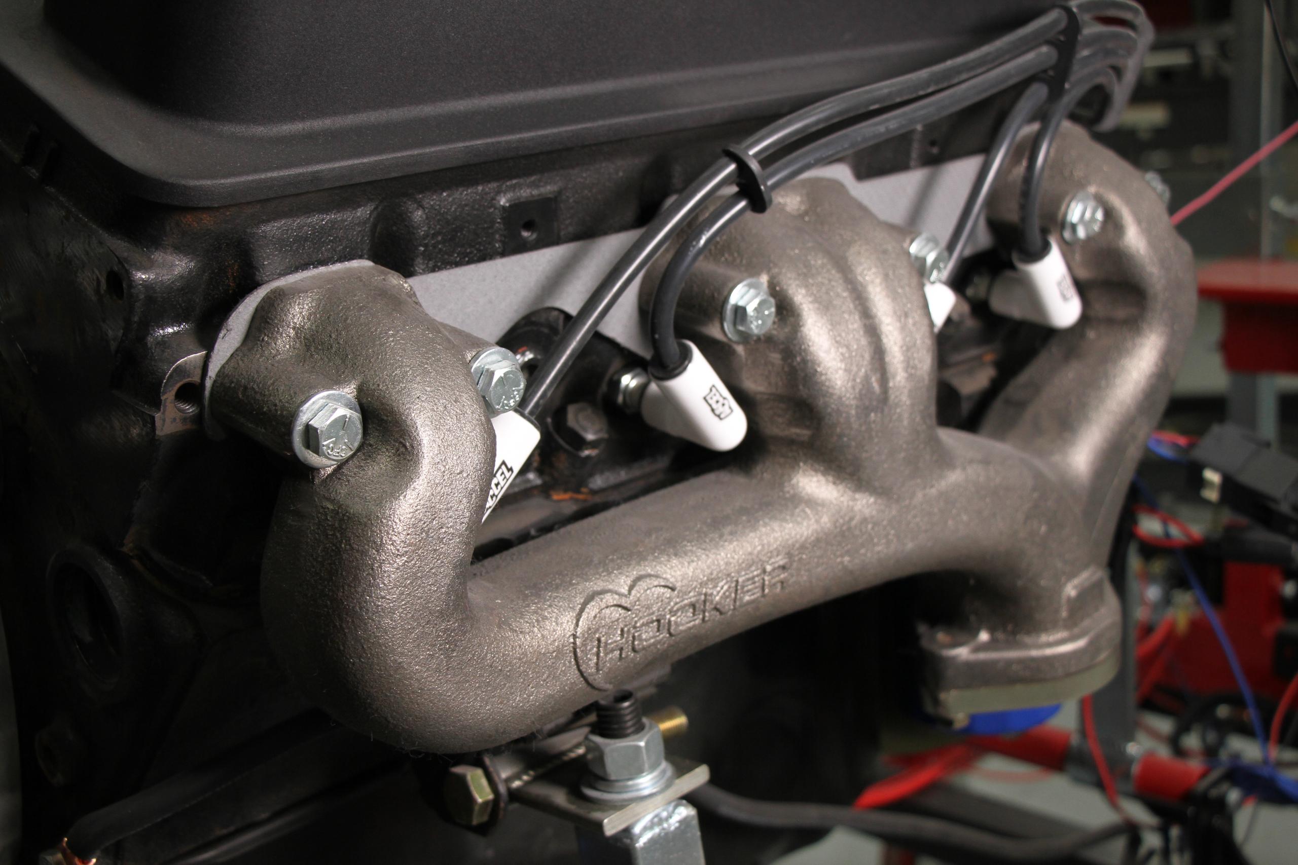 Hooker Exhaust Manifolds - 8527HKR