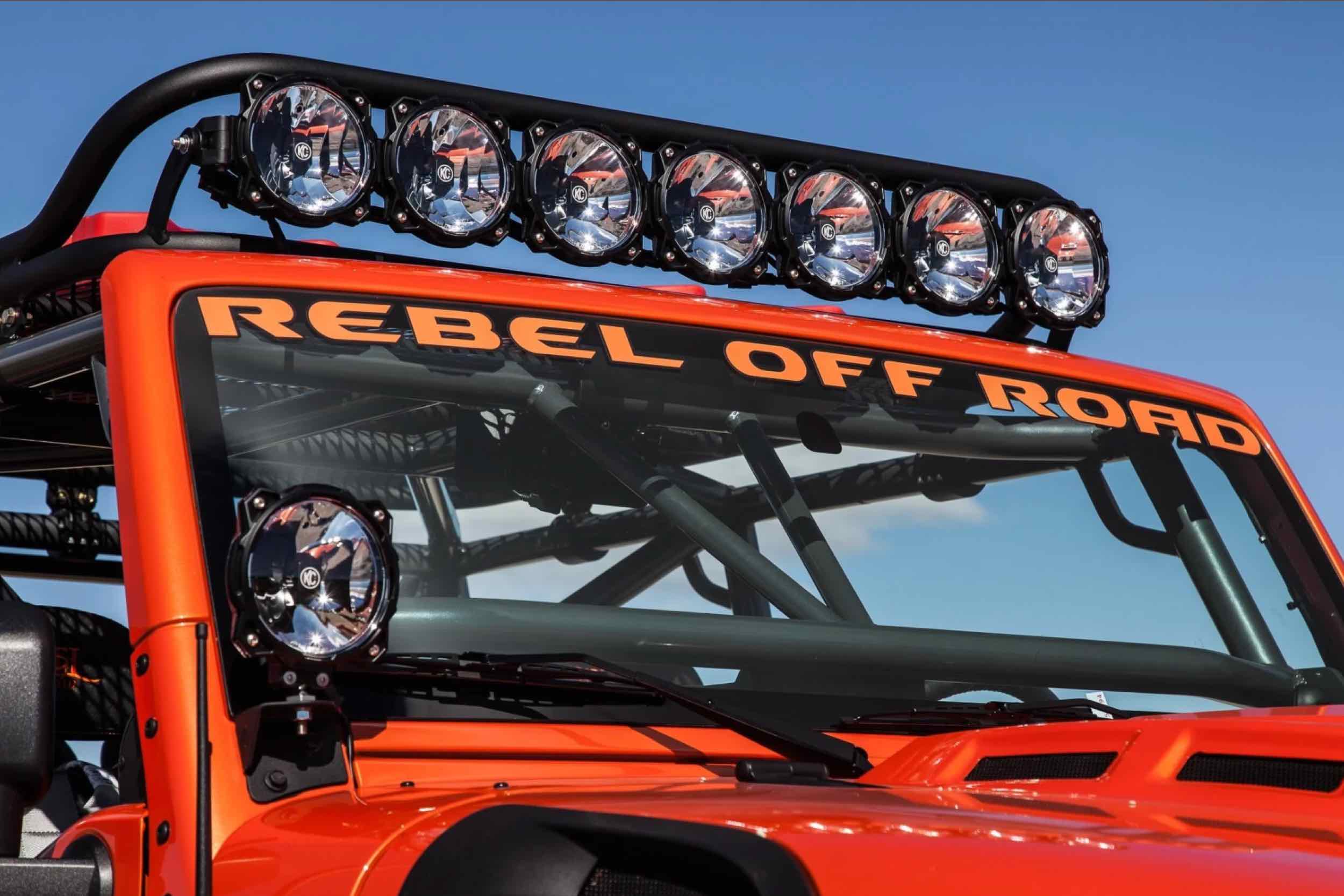 KC HiLites Gravity LED Pro6 Light Bar: 5 Pods (32" / Spot + Flood Beam) (Universal) - KC91306