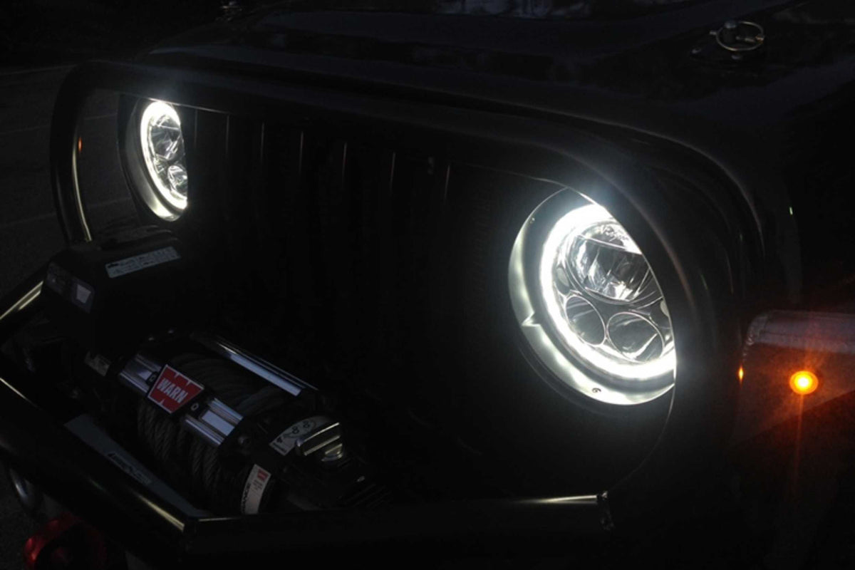 Vision X  LED Headlights: (Each / 5.75" Round / Chrome / White Halo) (Universal) - XIL-575RD