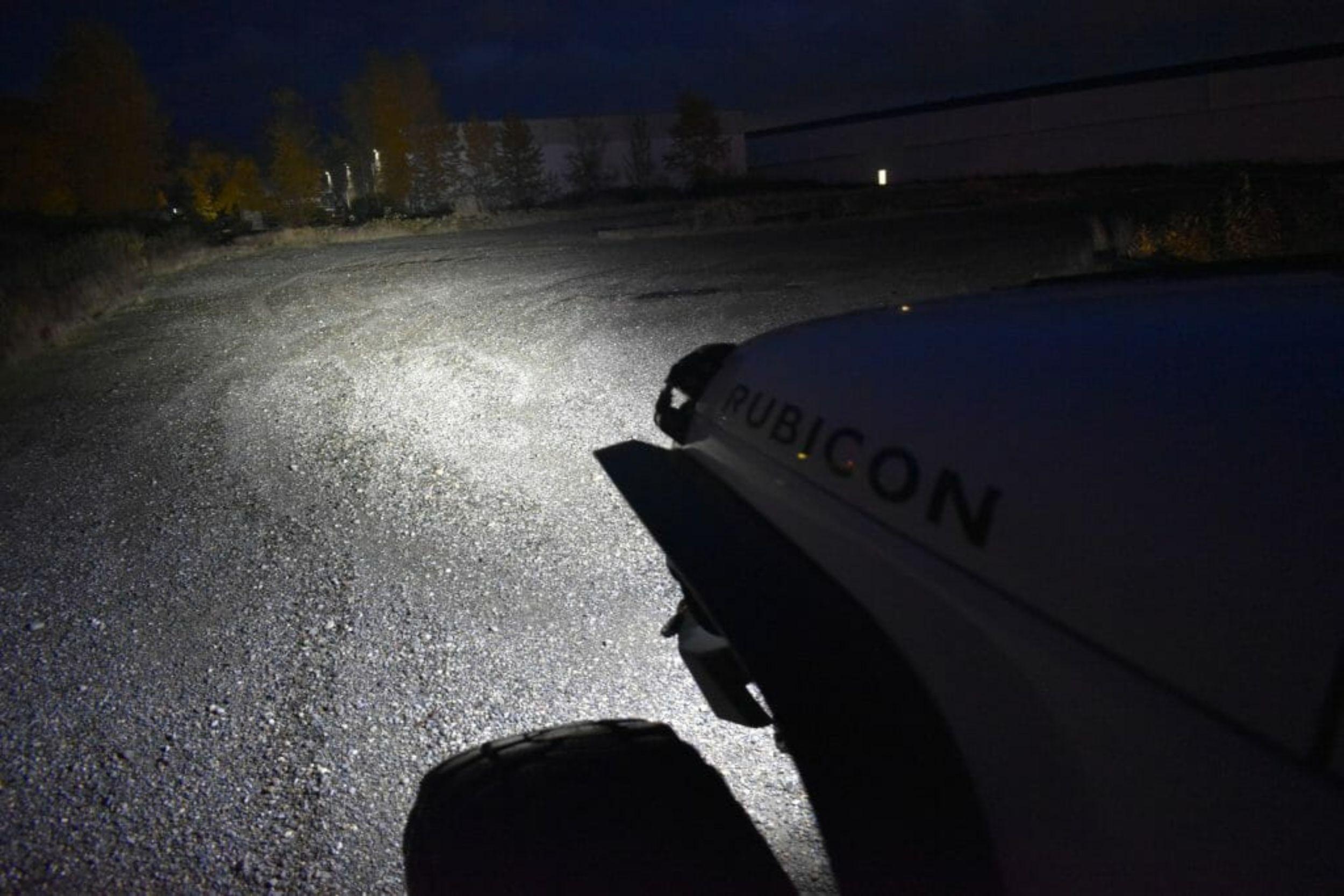 Vision X  Duralux LED Work Light: (6 LED / 60 Degree Beam) (Universal) - DURA-660