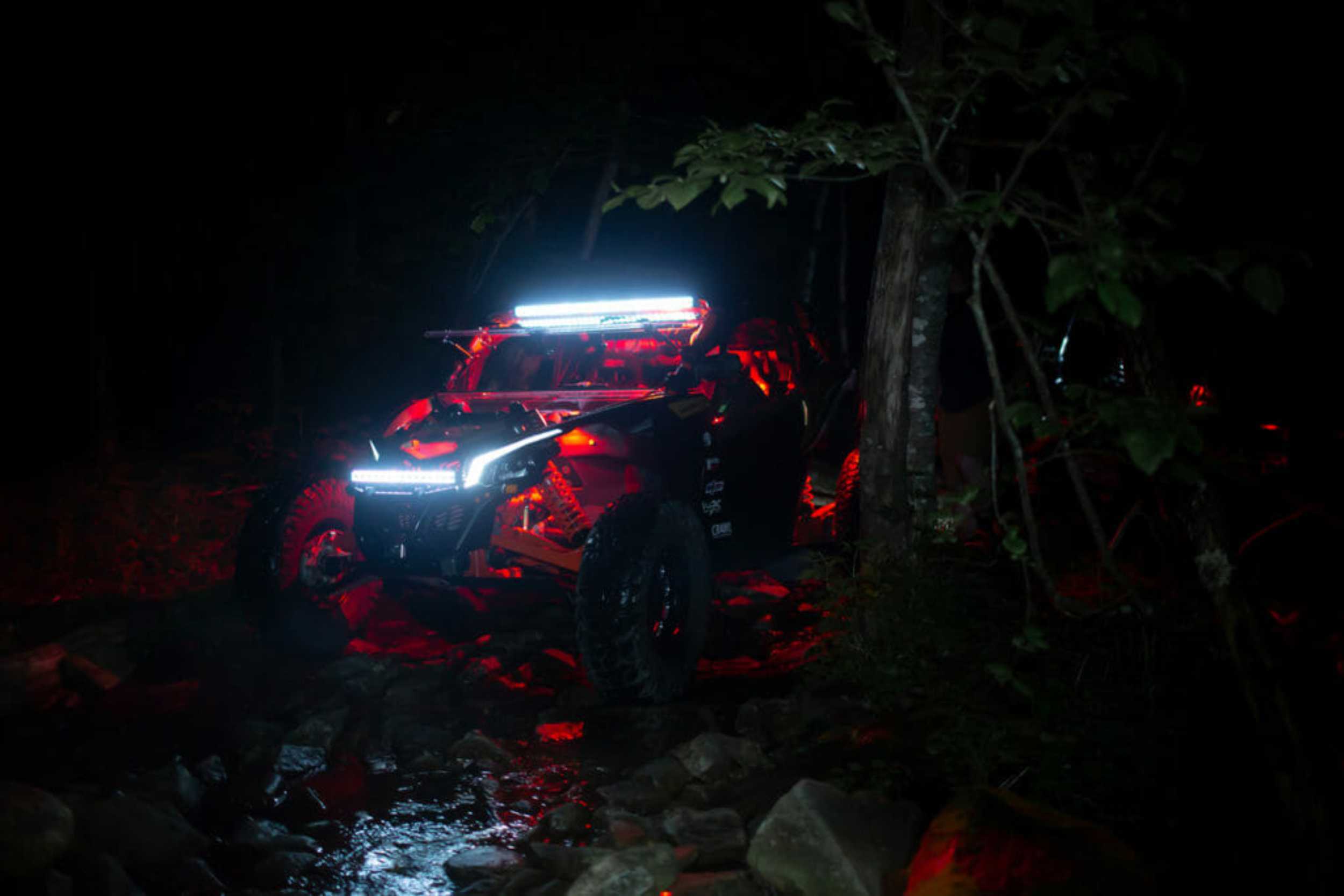 Vision X  LED Rock Light System: (9W / 6 Pod Set / Amber) (Universal) - HIL-RL6A
