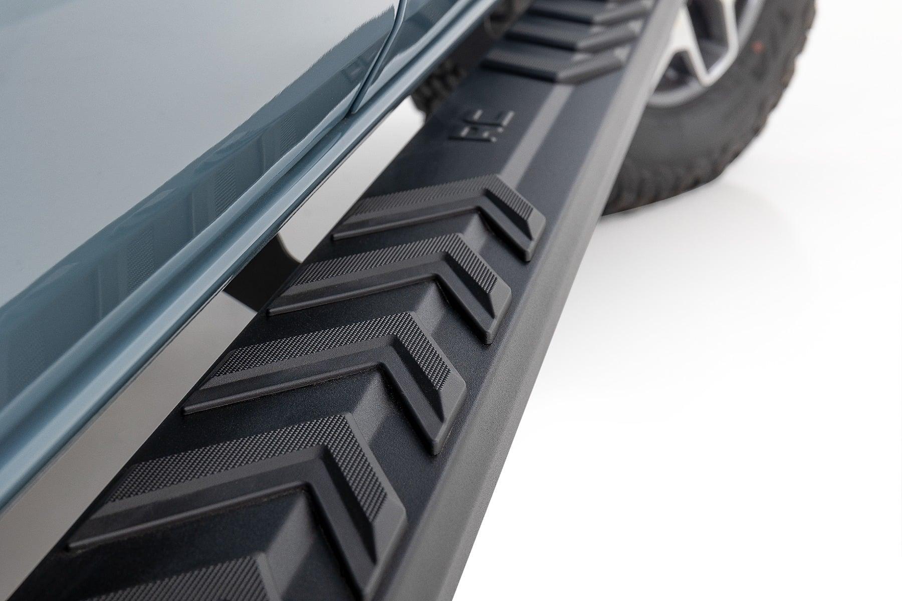 Rough Country BA2 Running Boards Side Step Bars 4-Door Ford Bronco 4WD (2021-2025) (2021-2025 Bronco) - 41007A