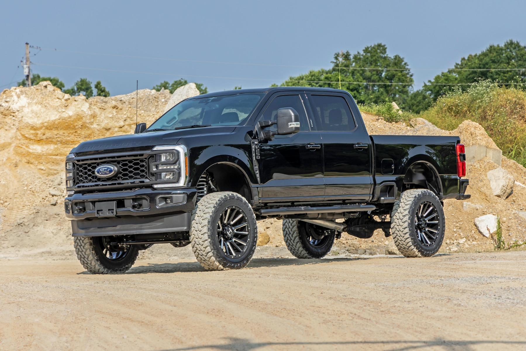 Rough Country 6 Inch Lift Kit No OVLDS D/S Vertex Ford F-250/F-350 Super Duty (23-26) (2023-2026 F-350 Super Duty, F-250 Super Duty) - 43951