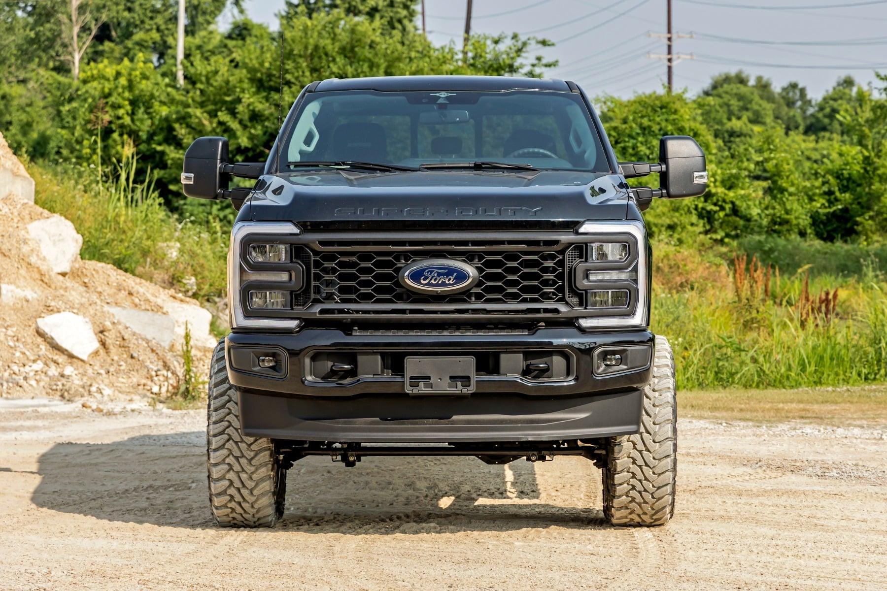 Rough Country 6 Inch Lift Kit No OVLDS V2 Ford F-250/F-350 Super Duty 4WD (2023-2025) (2023-2026 F-350 Super Duty, F-250 Super Duty) - 43970