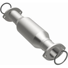 Magnaflow Direct-Fit Catalytic Converter (1995-1999 Tacoma) - 4481609