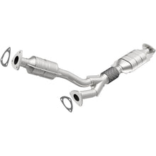 Magnaflow Direct-Fit Catalytic Converter (2005-2005 L300) - 451000