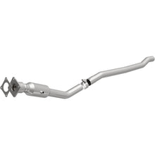 MagnaFlow California Direct-Fit Catalytic Converter (2005 Town & Country, Caravan, Grand Caravan) - 4551814
