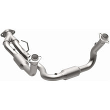 MagnaFlow California Direct-Fit Catalytic Converter (2005-2006 Grand Cherokee) - 4651686