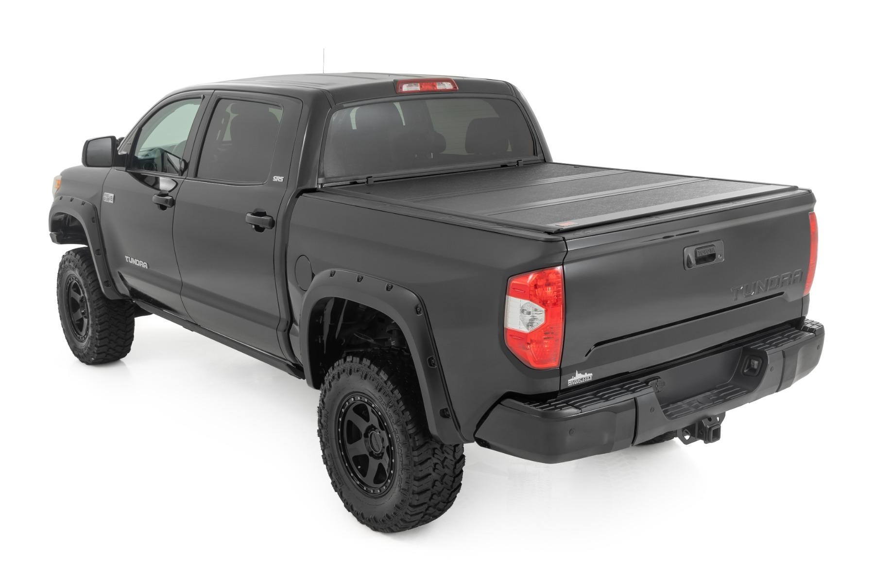 Rough Country Hard Low Profile Bed Cover 5 Foot 7 Inch Bed Toyota Tundra 2WD/4WD (2007-2021) (2007-2021 Tundra) - 47414550B