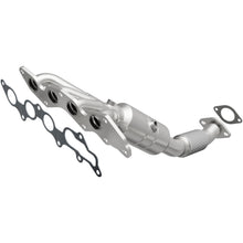 MagnaFlow Exhaust Products Exhaust Manifold with Integrated Catalytic Converter OEM GRADE Federal () 2008 Ford Focus Conv DF 08-09 Ford Focus 2.0L