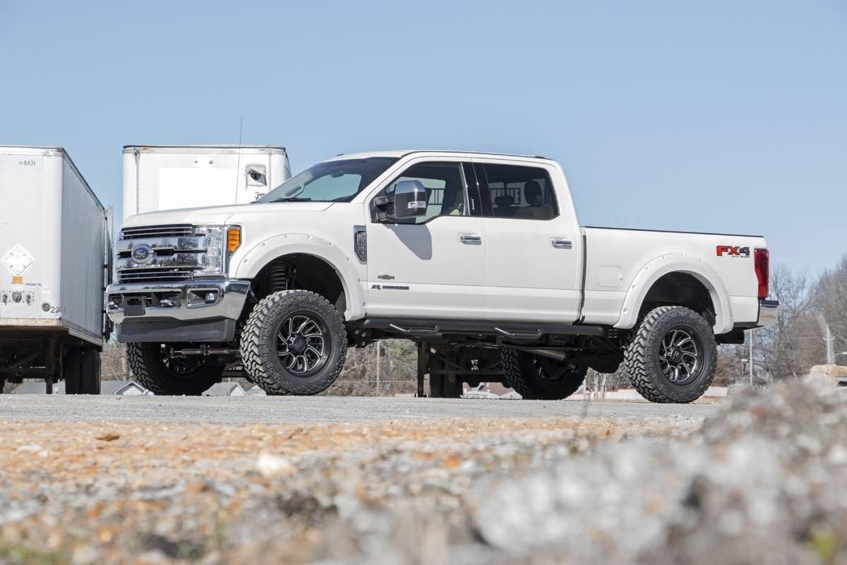 Rough Country 4.5 Inch Lift Kit FR D/S C/O V2 Ford F-250/F-350 Super Duty (17-22) (2017-2022 F-350 Super Duty, F-250 Super Duty) - 50658