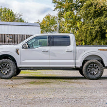 Rough Country 2.5 Inch Lift Kit M1 Struts Ford F-150 Tremor 4WD (2021-2025) (2021-2025 F-150) - 510040