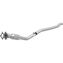 MagnaFlow California Direct-Fit Catalytic Converter (2005-2006 Town & Country, Caravan, Grand Caravan) - 5451814