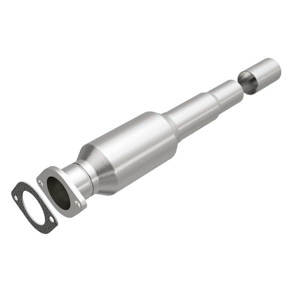 Magnaflow Direct-Fit Catalytic Converter (2004-2005 3) - 5571145