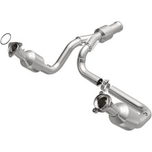 Magnaflow Direct-Fit Catalytic Converter - 5582617